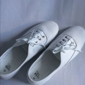 Time and Tru Sneakers